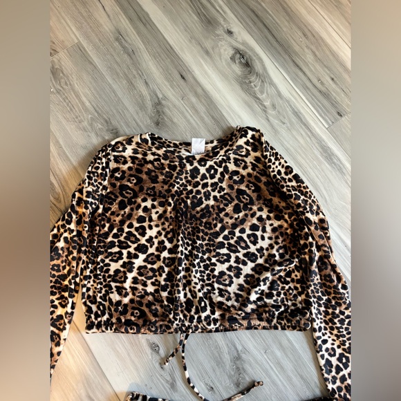 Leopard Print Two-Piece Set - Picture 4 of 5